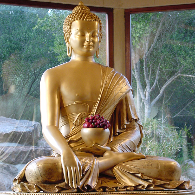 A golden Buddha