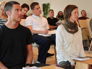 Courses_Saturday_Gallery3 People listening at a Saturday Morning Course